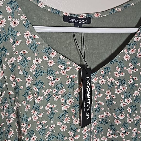 NWT Papermoon Green Floral Top Sz Small - Picture 5 of 9